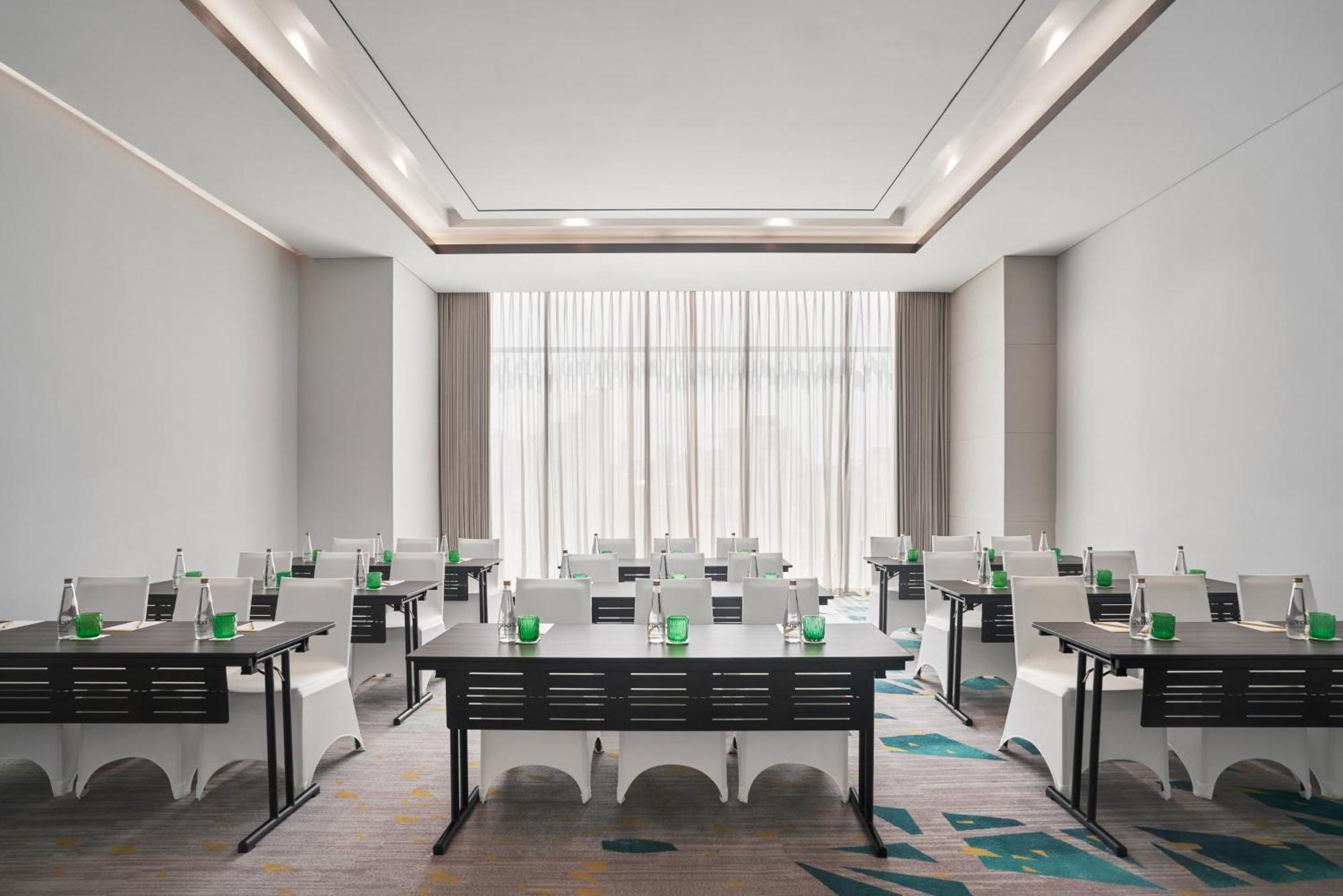 Отель Voco Ma Belle Danang By Ihg Экстерьер фото